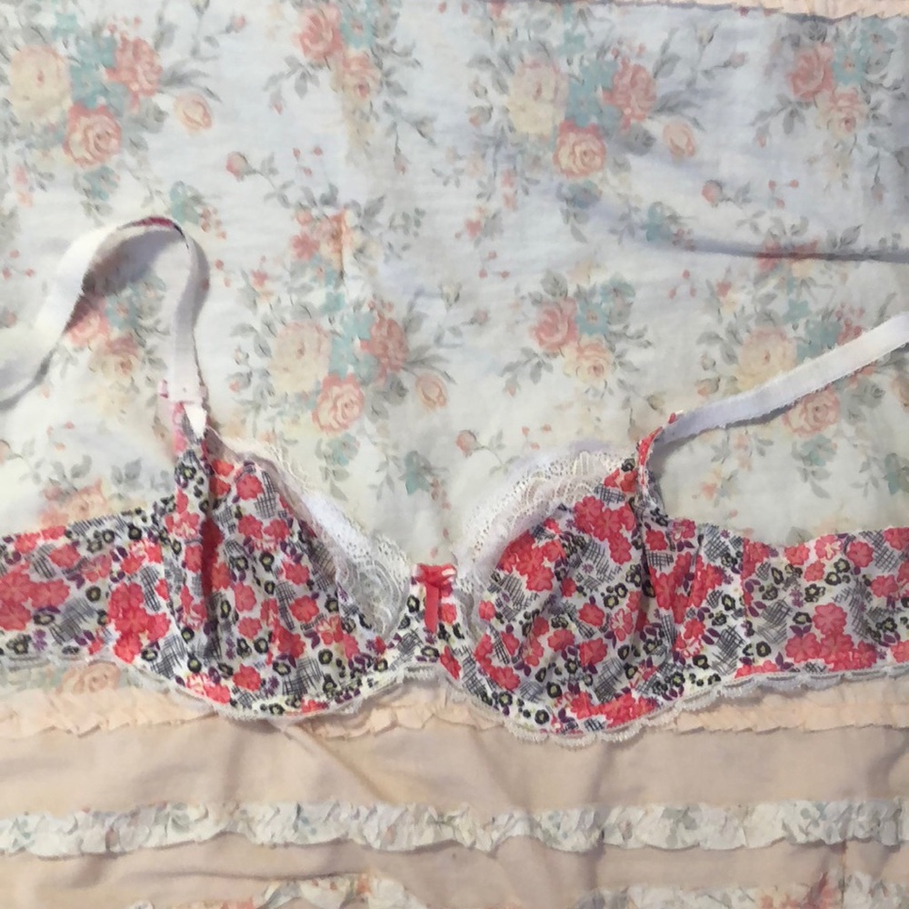 Freya floral unlined 36DDD bra
